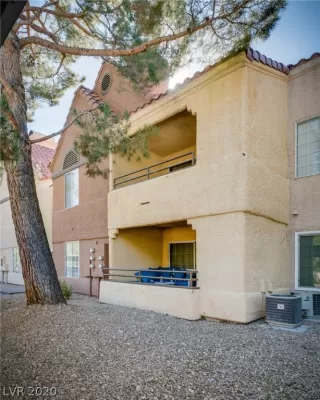 Photo #1: 2249931 Listing