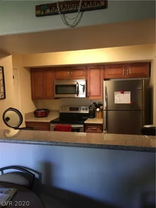 Photo #4: 2249989 Listing