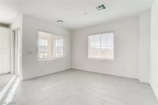 Photo #2: 2250014 Listing