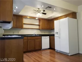 Photo #1: 2250038 Listing 