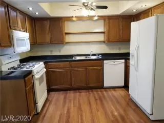 Photo #3: 2250038 Listing 