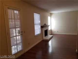 Photo #5: 2250038 Listing 