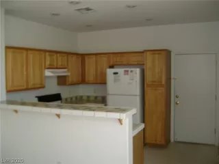 Photo #5: 2250138 Listing 