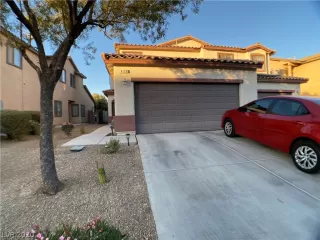 Photo #1: 2250164 Listing 