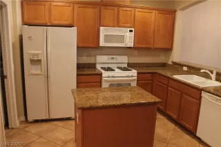 Photo #4: 2250165 Listing 