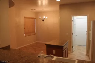 Photo #5: 2250165 Listing 