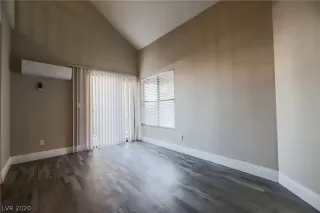 Photo #3: 2250195 Listing