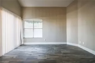 Photo #4: 2250195 Listing