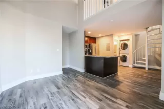 Photo #6: 2250195 Listing