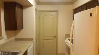 Photo #6: 2250211 Listing 