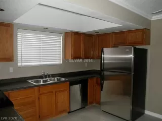 Photo #4: 2250227 Listing