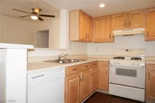 Photo #2: 2250236 Listing 
