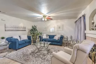 Photo #6: 2250290 Listing