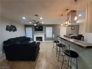 Photo #1: 2250305 Listing 