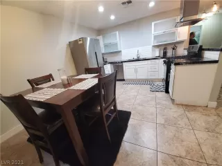 Photo #4: 2250305 Listing 