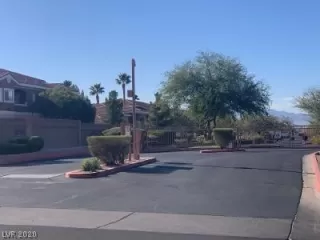 Photo #3: 2250317 Listing