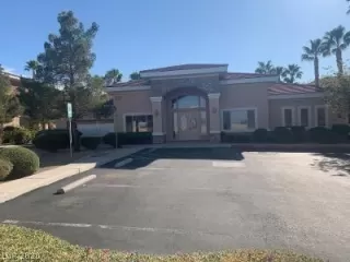 Photo #4: 2250317 Listing