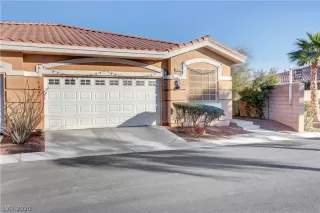 Photo #1: 2250392 Listing