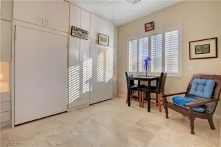 Photo #5: 2250392 Listing