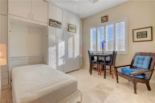 Photo #6: 2250392 Listing