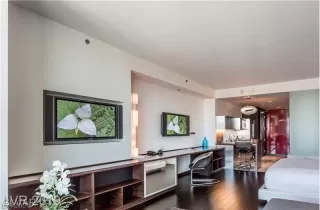 Photo #3: 2250400 Listing