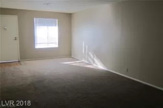 Photo #5: 2250413 Listing 