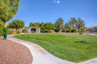 Photo #5: 2250433 Listing 