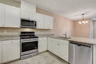 Photo #1: 2250526 Listing 