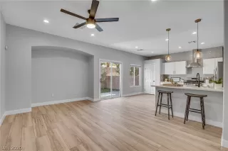 Photo #4: 2250622 Listing 