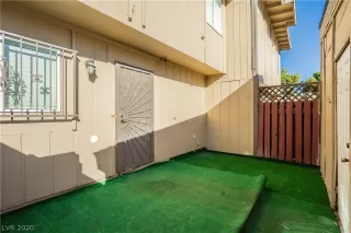 Photo #2: 2250635 Listing 