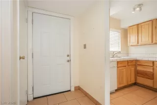 Photo #4: 2250635 Listing 