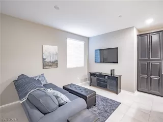 Photo #4: 2250663 Listing