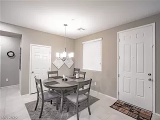 Photo #6: 2250663 Listing