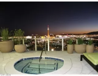 Photo #1: 2250666 Listing