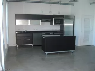 Photo #3: 2250666 Listing