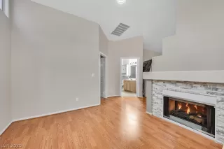 Photo #6: 2250668 Listing