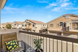 Photo #4: 2250674 Listing