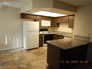 Photo #4: 2250681 Listing 