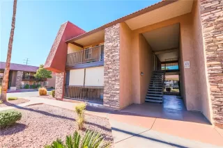 Photo #1: 2250692 Listing