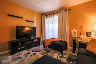 Photo #6: 2250692 Listing