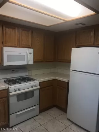 Photo #5: 2250713 Listing 