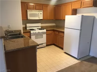 Photo #6: 2250715 Listing 