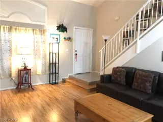 Photo #3: 2250876 Listing