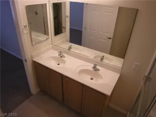 Photo #4: 2250914 Listing 