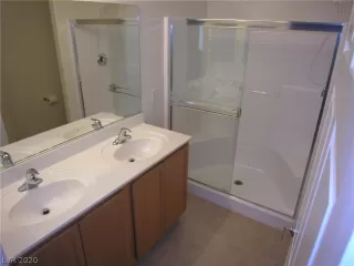 Photo #5: 2250914 Listing 