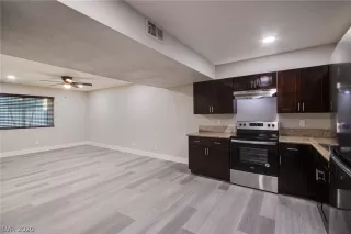 Photo #1: 2250931 Listing 