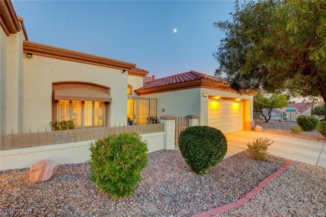 MLS: 2250938 Condo For Sale