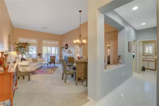 Photo #6: 2250938 Listing