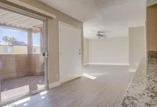 Photo #1: 2250943 Listing 