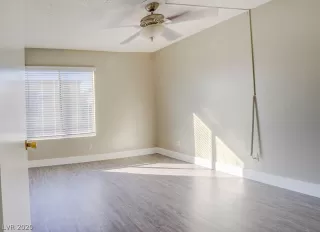 Photo #4: 2250943 Listing 